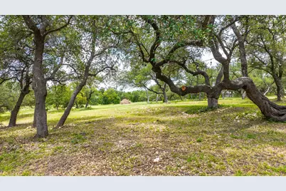 2016 Hidden Hills Drive, Dripping Springs, TX 78620 - Photo 31