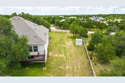 2016 Hidden Hills Drive, Dripping Springs, TX 78620 - Photo 19