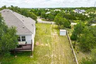2016 Hidden Hills Dr, Dripping Springs, TX 78620 - Photo 19