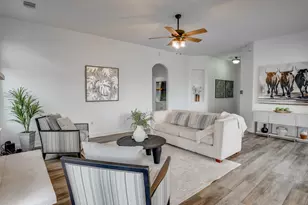 2016 Hidden Hills Dr, Dripping Springs, TX 78620 - Photo 3