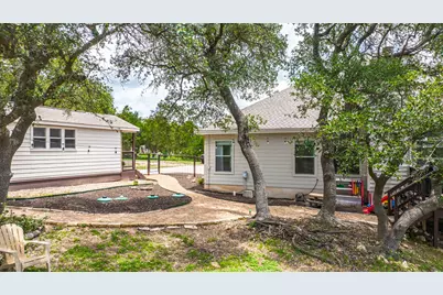 2016 Hidden Hills Drive, Dripping Springs, TX 78620 - Photo 23