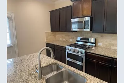 10004 Epic Knoll Drive, Austin, TX 78747 - Photo 7