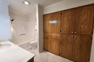 2000 Donna Dr, Taylor, TX 76574 - Photo 15