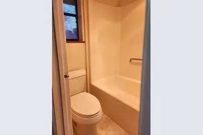 2000 Donna Drive, Taylor, TX 76574 - Photo 17