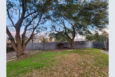 2000 Donna Drive, Taylor, TX 76574 - Photo 25