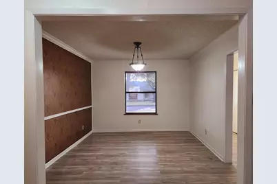 2000 Donna Drive, Taylor, TX 76574 - Photo 9