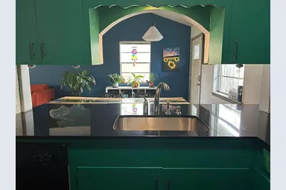 2105 Wordsworth Drive, Austin, TX 78704 - Photo 9