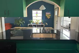 2105 Wordsworth Dr, Austin, TX 78704 - Photo 9