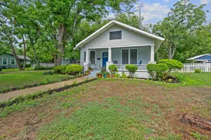 510 S Guadalupe St, Lockhart, TX 78644 - Photo 5