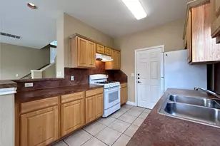 7202 Meador Ave, Austin, TX 78752 - Photo 5