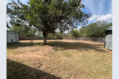 1206 Lake Terrace Drive, Elgin, TX 78621 - Photo 25