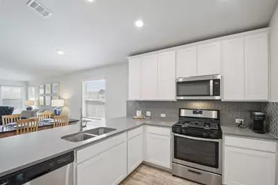 100 Vickers Street, Georgetown, TX 78628 - Photo 9