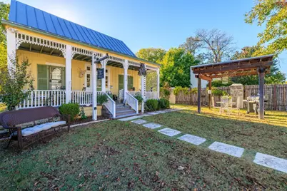 119 W San Antonio Street, Fredericksburg, TX 78624 - Photo 29