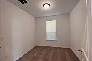 6409 Wagon Spring St, Del Valle, TX 78617 - Photo 11