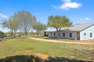 8819 Saddle Cir, Buda, TX 78610 - Photo 9