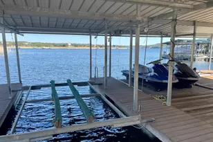 909 Cat Hollow Club Dr, Briarcliff, TX 78669 - Photo 31