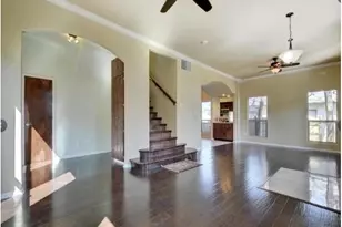 2406 E 11th St, Austin, TX 78702 - Photo 7