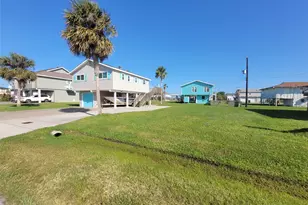 16607 Henry Morgan Rd, Jamaica Beach, TX 77554 - Photo 3