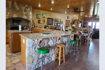 609 County Road 420, Taylor, TX 76574 - Photo 11