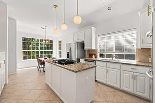 10036 Scull Creek Dr, Austin, TX 78730 - Photo 7
