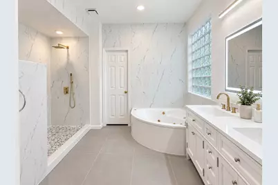 10036 Scull Creek Drive, Austin, TX 78730 - Photo 15