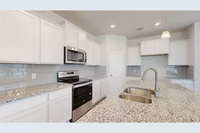 410 Charlie Drive, Killeen, TX 76542 - Photo 7