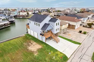 230 Bora Bora Dr, Galveston, TX 77554 - Photo 33