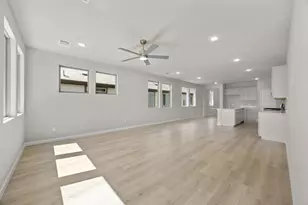 185 Hornet St, Elgin, TX 78621 - Photo 19