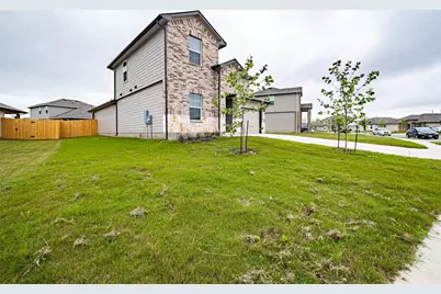 204 Lily Pond Trail, San Marcos, TX 78666 - Photo 3