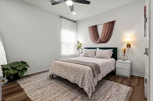 8915 Looksee Ln, Austin, TX 78744 - Photo 15