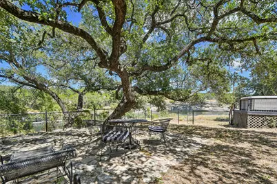 24000 Bluebird Lane, Marble Falls, TX 78654 - Photo 23