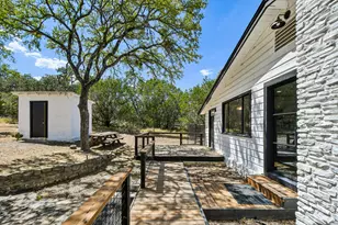 24000 Bluebird Ln, Marble Falls, TX 78654 - Photo 19