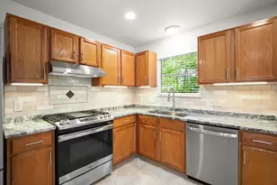 1212 Dunstan Dr, Austin, TX 78745 - Photo 7