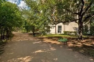 54 Rainey St, Austin, TX 78701 - Photo 33