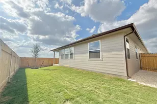 461 Young St, Buda, TX 78610 - Photo 23