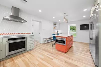 12422 Deer Track, Austin, TX 78727 - Photo 13