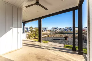 19517 Flying J Blvd, Spicewood, TX 78669 - Photo 29