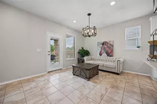 330 Linden St, Bastrop, TX 78602 - Photo 7