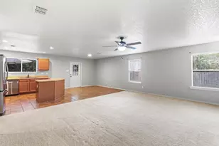 3238 Northwest Blvd, New Braunfels, TX 78130 - Photo 5