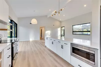 9901 Ledgestone Terrace, Austin, TX 78737 - Photo 21