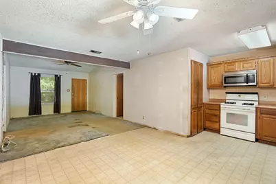 5111 Meadow Creek Drive, Austin, TX 78745 - Photo 7