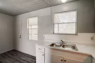 714 Old Martindale Rd, San Marcos, TX 78666 - Photo 9