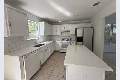 2324 Friarcreek Loop, Round Rock, TX 78664 - Photo 5