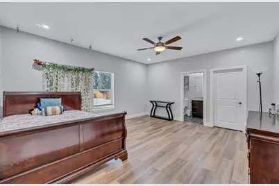 421 Las Lomas Drive, Elgin, TX 78621 - Photo 15