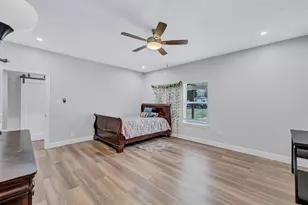 421 Las Lomas Dr, Elgin, TX 78621 - Photo 17