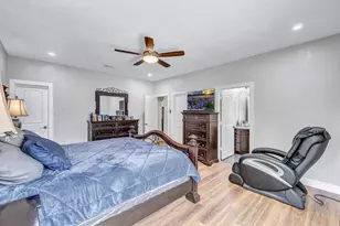 421 Las Lomas Dr, Elgin, TX 78621 - Photo 11