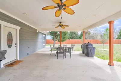 421 Las Lomas Drive, Elgin, TX 78621 - Photo 29