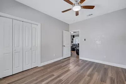 421 Las Lomas Drive, Elgin, TX 78621 - Photo 21