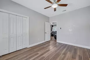 421 Las Lomas Dr, Elgin, TX 78621 - Photo 21