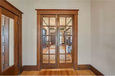 501 W Buck Street, Caldwell, TX 77836 - Photo 11